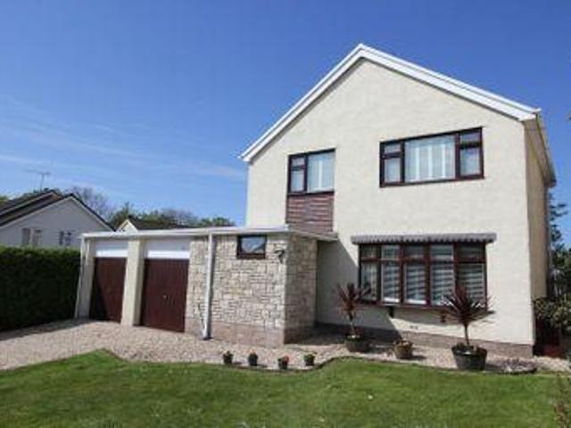 4 Bedrooms Detached house for sale in Voss Park Drive, Boverton, Llantwit Major CF61