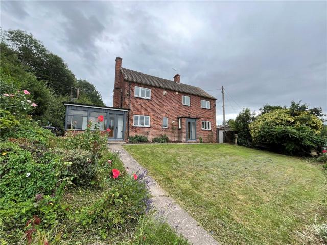 4 Bedrooms Detached House To Let