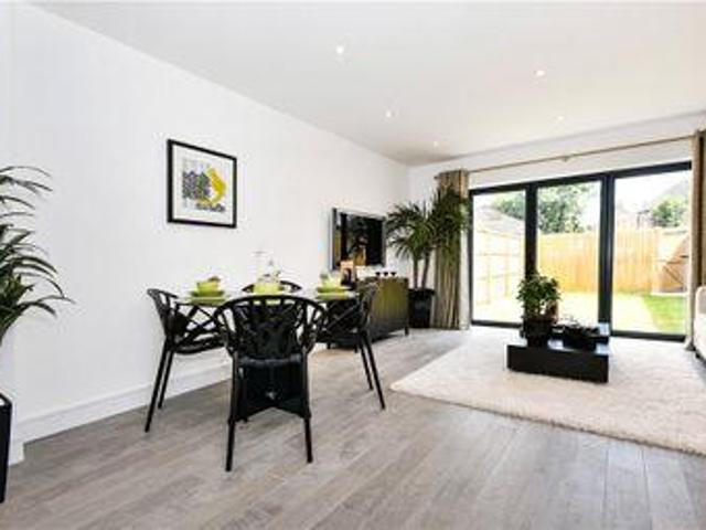 4 Bedrooms End terrace house for sale in High Street, Chalvey, Slough SL1