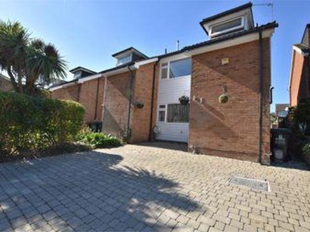 4 Bedrooms End terrace house for sale in Tibbs Hill Road, Abbots Langley, Hertfordshire WD5