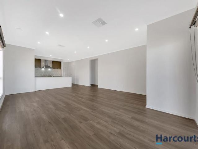 4 bedrooms Family home in Tarneit!
