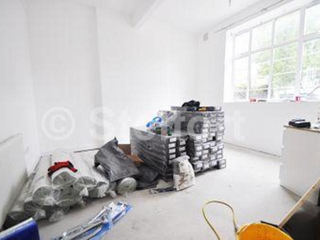 4 Bedrooms Flat for rent in Bickerton Street, Tufnell Park, Archway, London N19