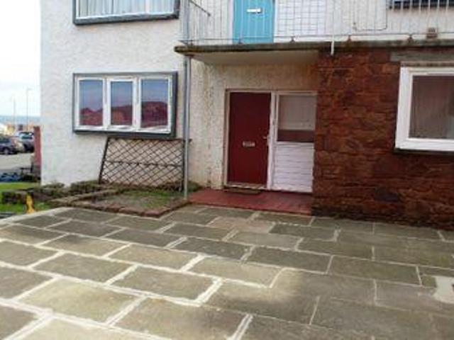 4 Bedrooms Flat for rent in Harbour Court, Dunbar, East Lothian EH42