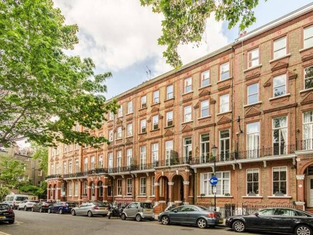 4 Bedrooms Flat for Rent in Nevern Square | Foxtons