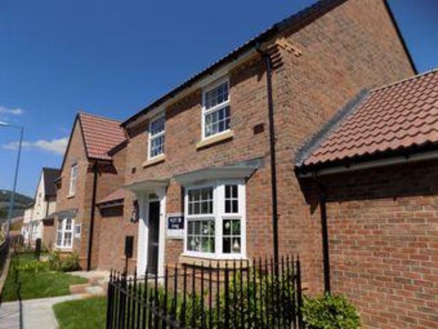 4 Bedrooms for rent in Sanders Heights, Merthyr Road, Llanfoist NP7