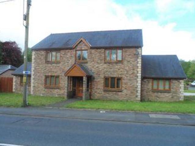 4 Bedrooms for sale in Maesycoed, Ystradgynlais, Swansea SA9