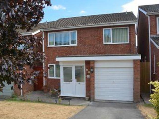 4 Bedrooms for sale in Balmoral Way, Worle, Weston Super Mare BS22