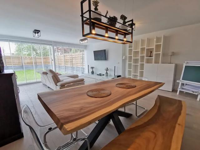 4 bedrooms Huurwoning Surface Area: 140m2