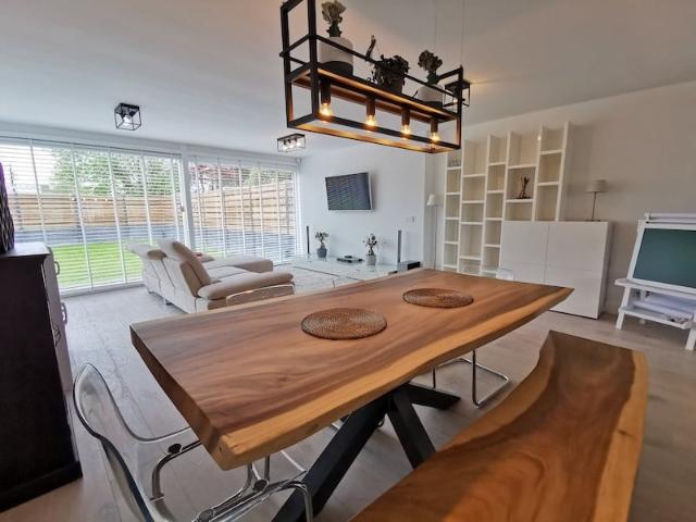4 bedrooms Huurwoning Surface Area: 140m2