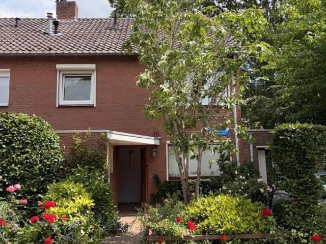 4 bedrooms Huurwoning Surface Area: 153m2