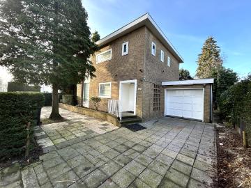 4 bedrooms Huurwoning Surface Area: 150m2