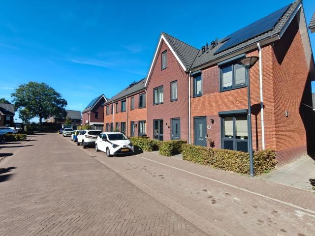 4 bedrooms Huurwoning Surface Area: 100m2