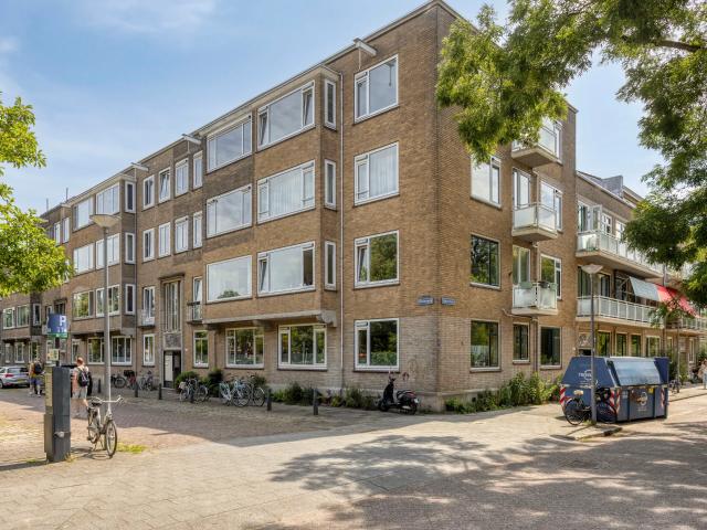 4 bedrooms Huurwoning Surface Area: 127m2