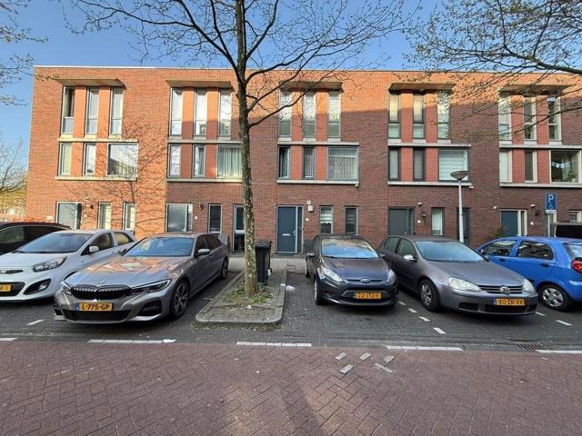 4 bedrooms Huurwoning Surface Area: 130m2