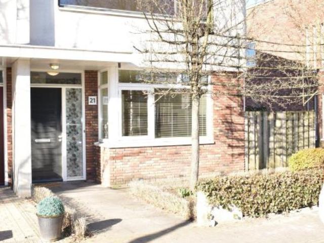 4 bedrooms Huurwoning Surface Area: 138m2