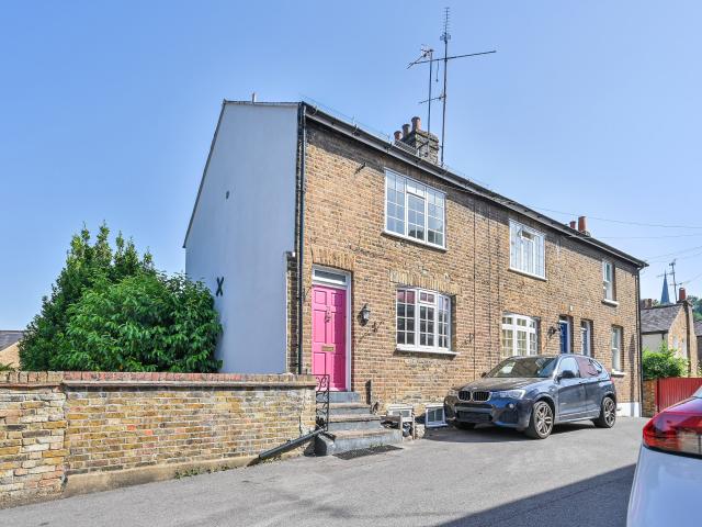 4 Bedrooms House end of terrace for Rent in Wellington Terrace | Foxtons