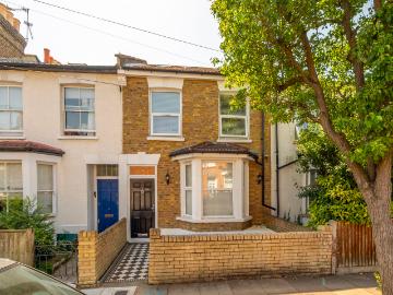 4 Bedrooms House for Rent in Pelham Road | Foxtons