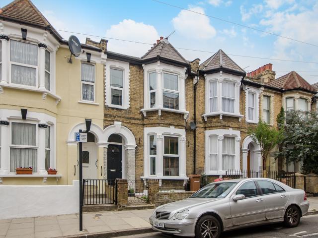 4 Bedrooms House for Rent in Pellerin Road | Foxtons