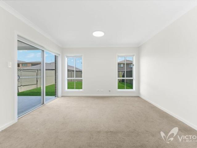 4 Bedrooms house for rent