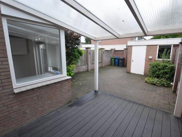 4 bedrooms House Surface Area: 114m2 Unfurnished