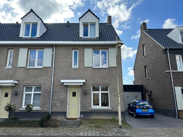 4 bedrooms House Surface Area: 127m2 Unfurnished