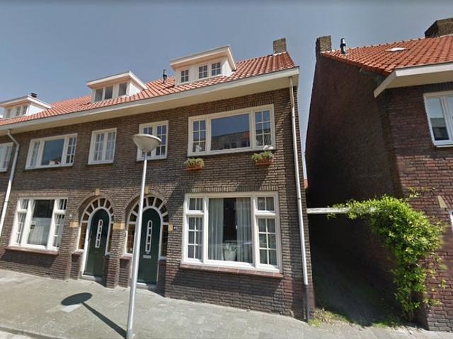 4 bedrooms House Surface Area: 139m2 Unfurnished