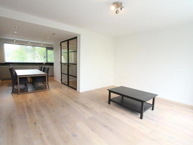 4 bedrooms House Surface Area: 140m2 Unfurnished