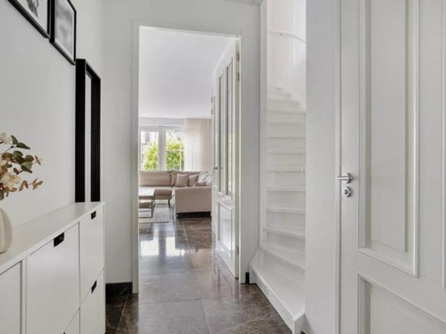 4 bedrooms House Surface Area: 172m2 Unfurnished