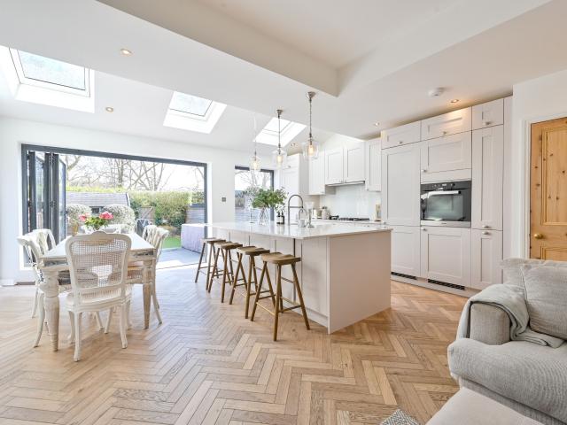 4 Bedrooms House semi detached for Rent in Bellevue Road | Foxtons