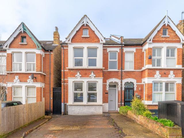 4 Bedrooms House semi detached for Rent in Elmers End Road | Foxtons