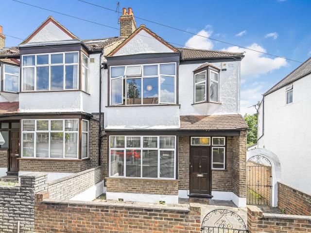 4 Bedrooms House terraced for Rent in Fishponds Road | Foxtons