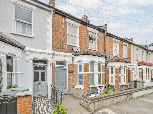 4 Bedrooms House terraced for Rent in Rowley Road, N15 | Foxtons