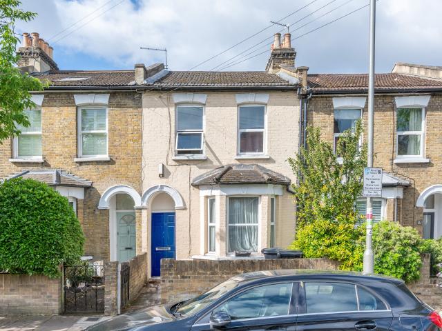 4 Bedrooms House terraced for Rent in Trevelyan Road | Foxtons