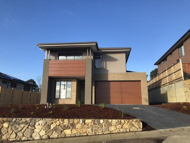4 Bedrooms + Study Beauty House in The Range Croydon