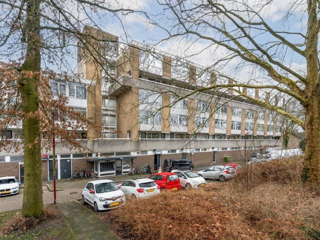 4 bedrooms Surface Area: 127m2