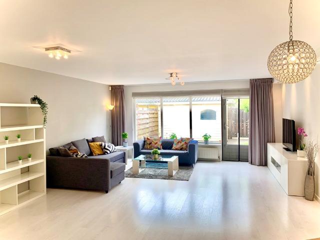 4 bedrooms Surface Area: 128m2 Furnished
