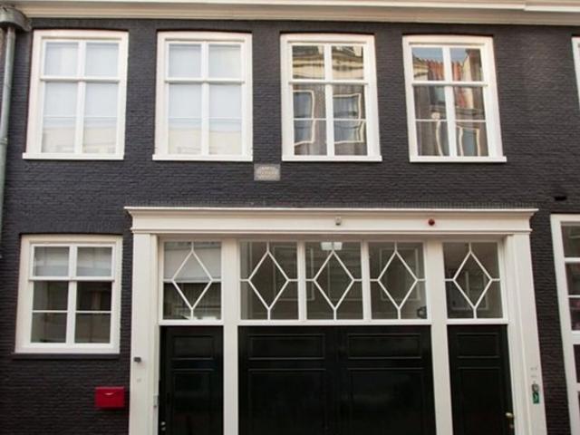 4 bedrooms Surface Area: 225m2