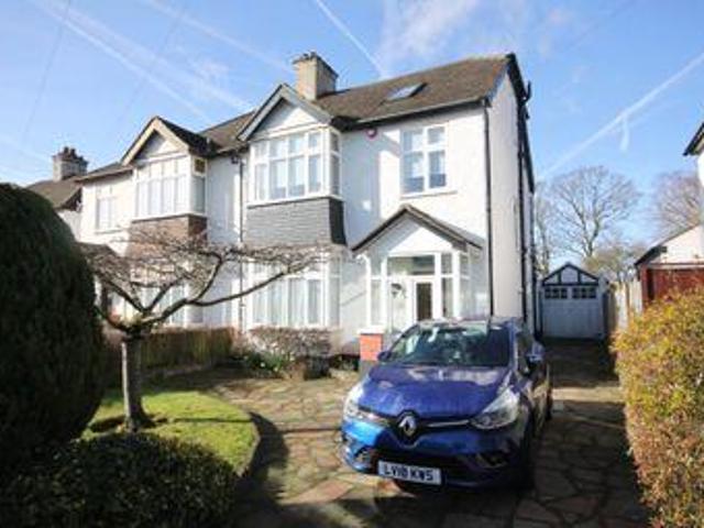 4 Bedrooms Semi detached house for sale in Chislehurst Road, Petts Wood, Orpington BR6