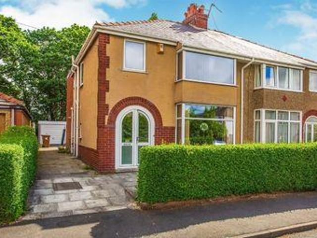 4 Bedrooms Semi detached house for sale in Methuen Avenue, Fulwood, Preston PR2