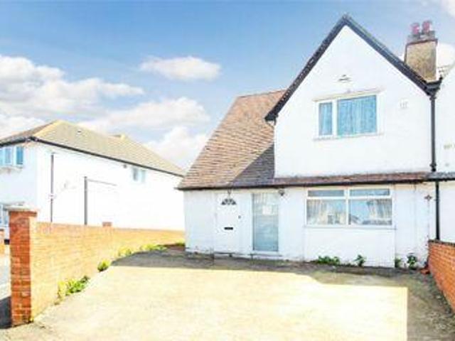 4 Bedrooms Semi detached house for sale in Stoke Poges Lane, Slough, Berkshire SL1
