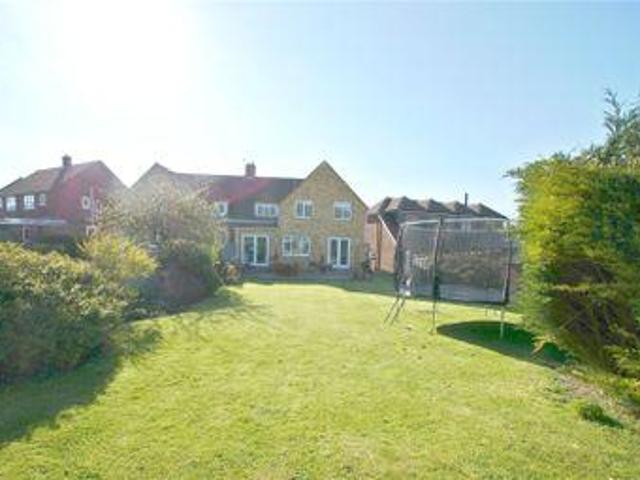 4 Bedrooms Semi detached house for sale in The Avenue, Chinnor, Oxfordshire OX39