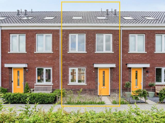 4 bedrooms tussenwoning Surface Area: 135m2