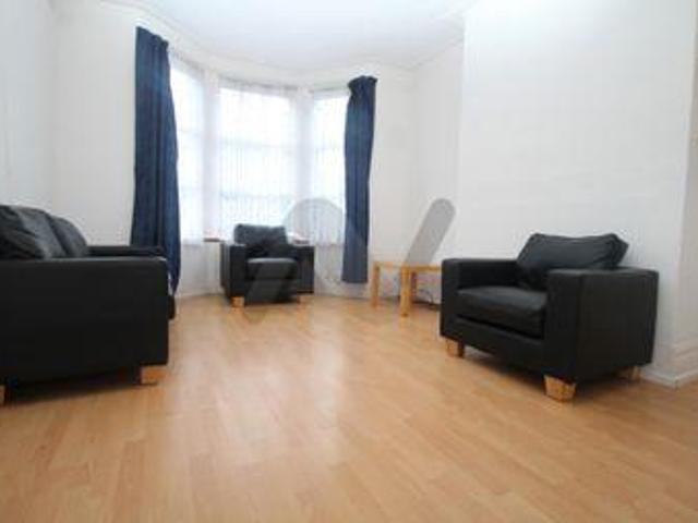 4 Bedrooms Terraced house for rent in Perth Road, Wood Green N22