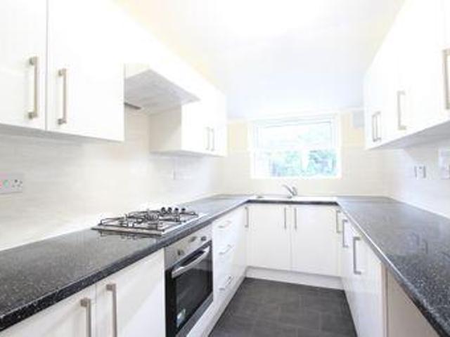 4 Bedrooms Terraced house for rent in Verdant Lane, Catford SE6