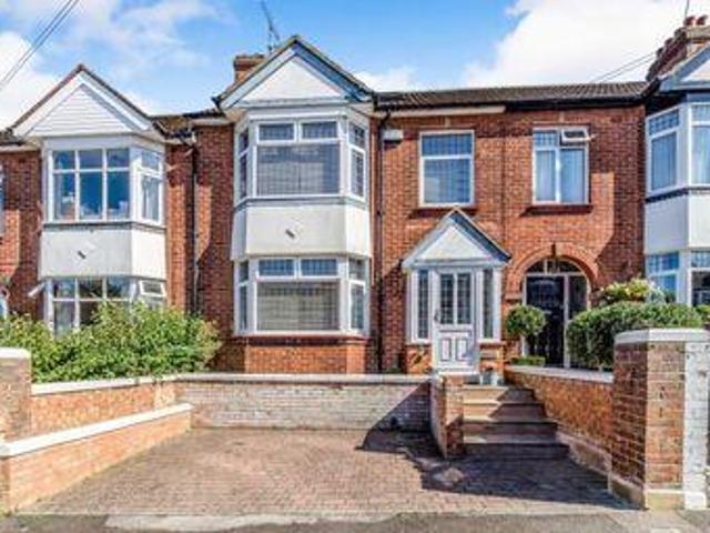 4 Bedrooms Terraced house for sale in Haig Avenue, Rochester, Kent, England ME1