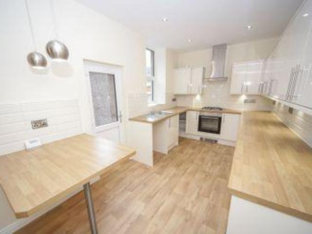 4 Bedrooms Terraced house for sale in Station Road, Rishton, Blackburn BB1