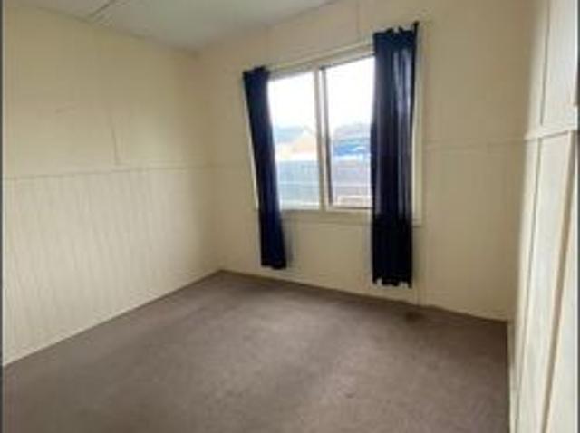4 Bedrooms