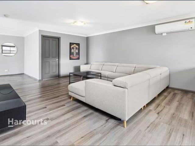 4 Bedrooms, 2 Bathrooms, Double Garage