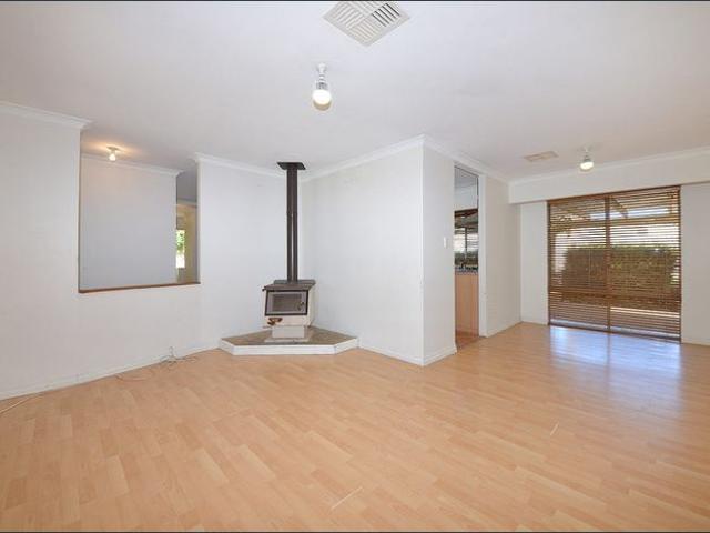 4 BEDROOMS + 2 BATHROOMS + 2 LIVING AREAS* SO NEAR SCHOOLS AND COLLEGES