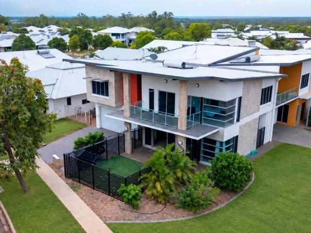 4 BEDROOMS! 2 LIVING AREAS! SCENIC VIEWS! HUGE BALCONY + CORNER BLOCK! MODERN KITCHEN! PRIVATE YARD! STYLISH MUIRHEAD LIVING! VALUE FOR MONEY!